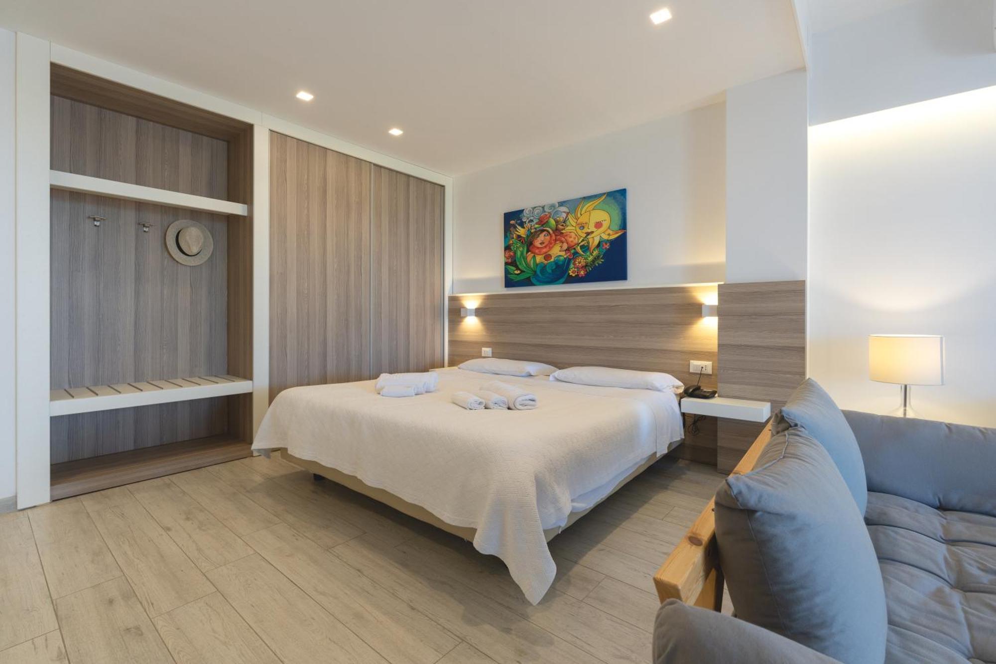 Residence Pietre Bianche Aparthotel Pizzo  Buitenkant foto